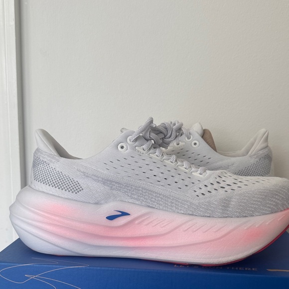 Brooks women’s Glycerin Max run/ walk neutral 9.5 - Picture 5 of 8